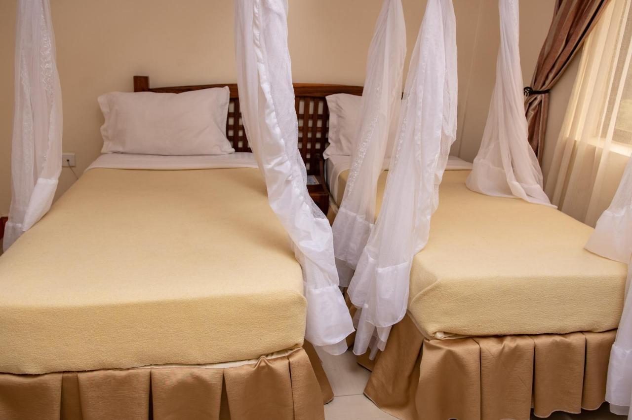 Briston Hotel Аруша Экстерьер фото