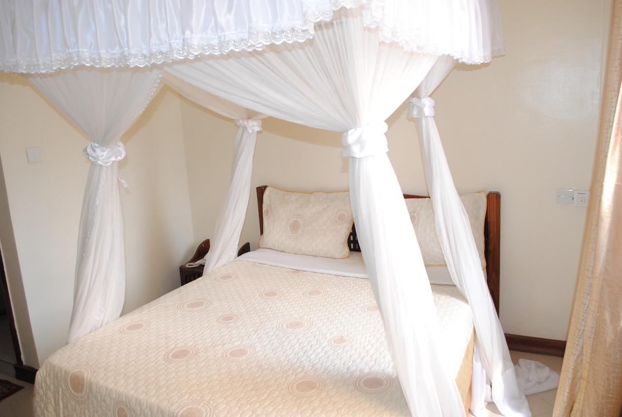 Briston Hotel Аруша Экстерьер фото